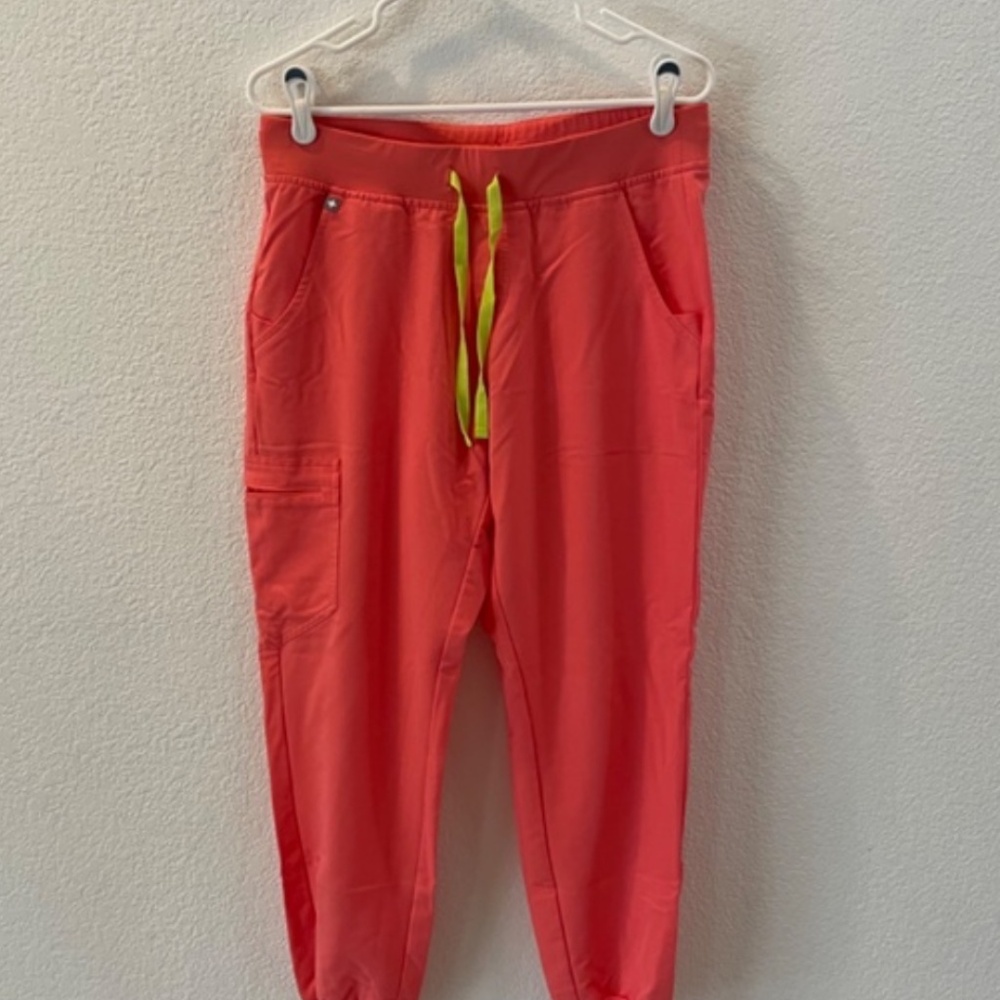 Coral figs pants